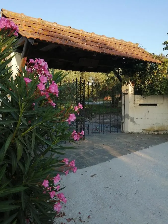 Xaroula Apartments Ιερισσός